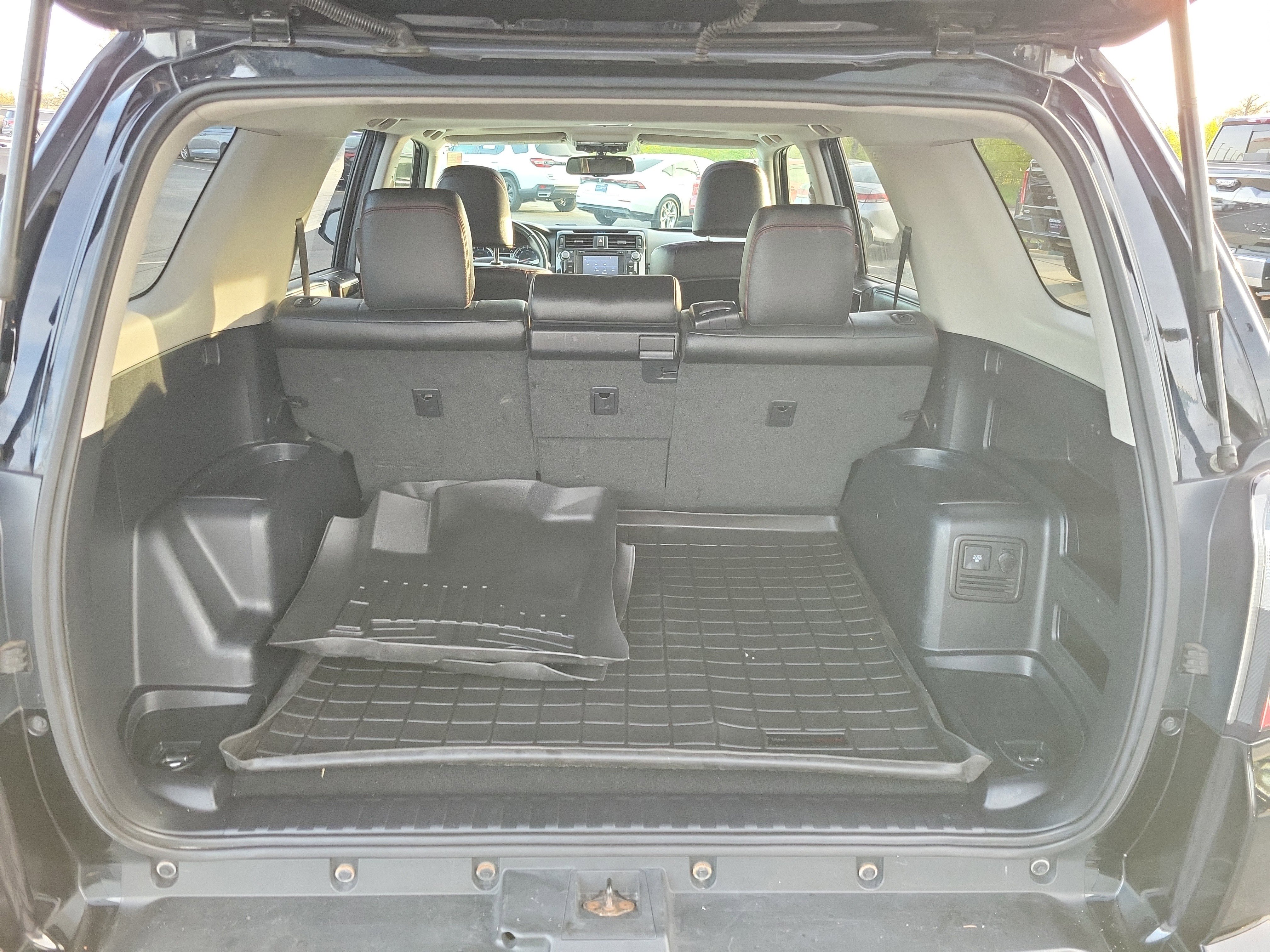 Used 2015 Toyota 4Runner Trail Premium AWD/4WD image 8