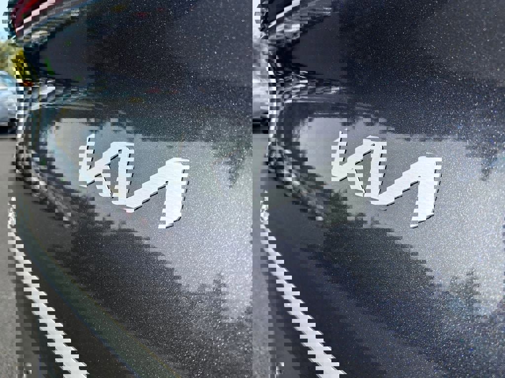 Used 2025 Kia EV6 Light AWD/4WD image 31