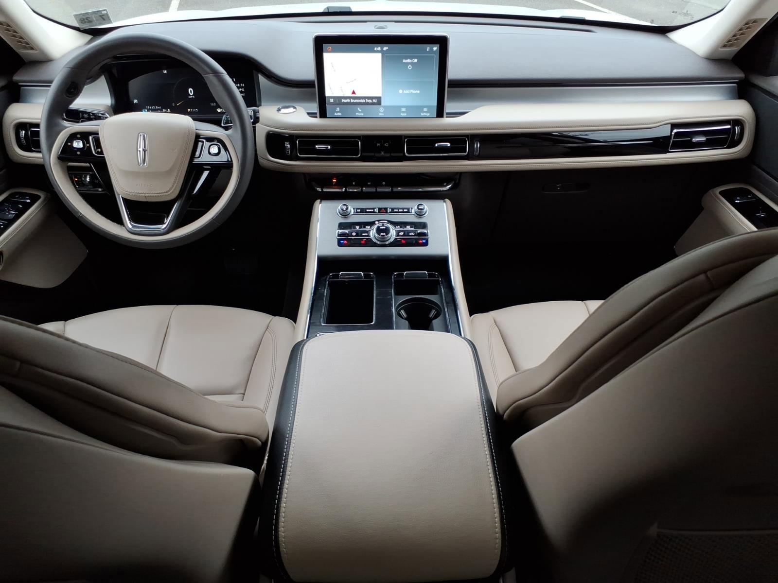 Used 2023 Lincoln Aviator AWD w/ Premium Package image 11