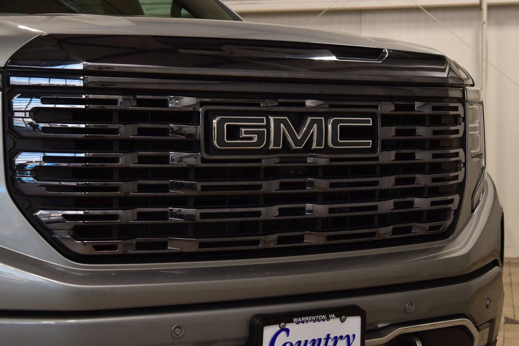 Used 2024 GMC Sierra 1500 Denali Ultimate image 11