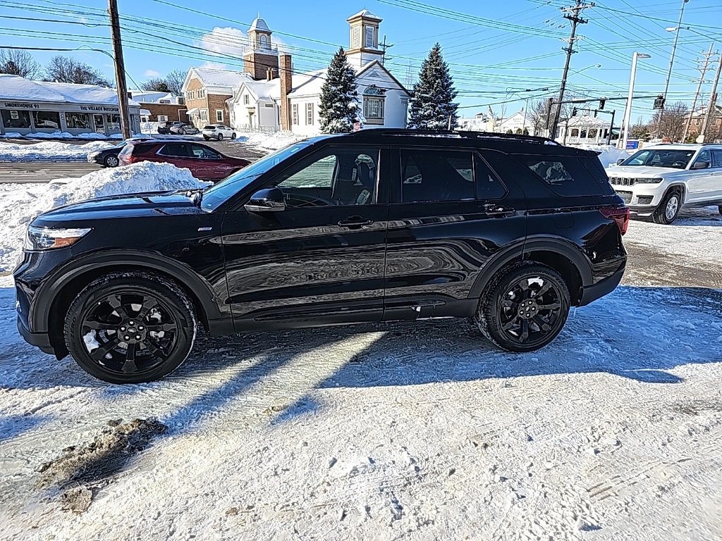 Used 2023 Ford Explorer ST-Line w/ Class IV Trailer Tow Package image 10