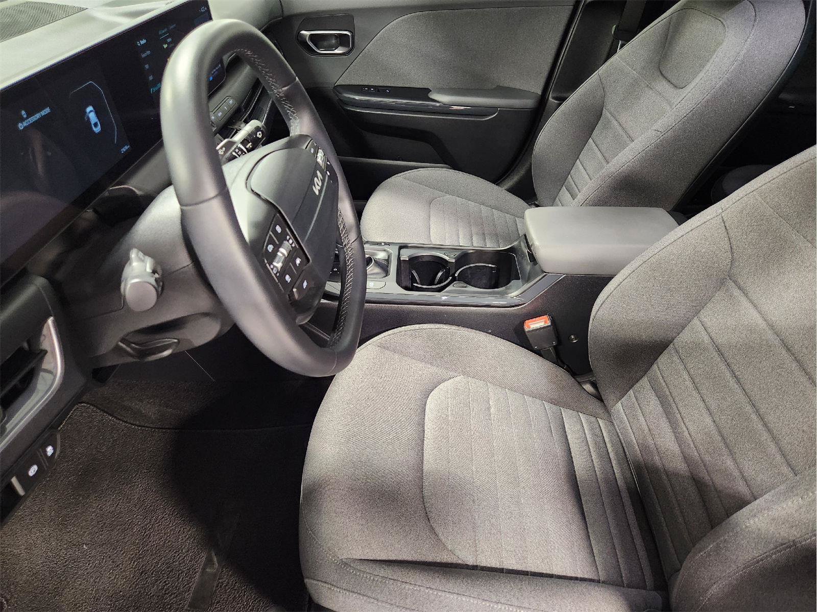 Used 2025 Kia K4 EX FWD image 12
