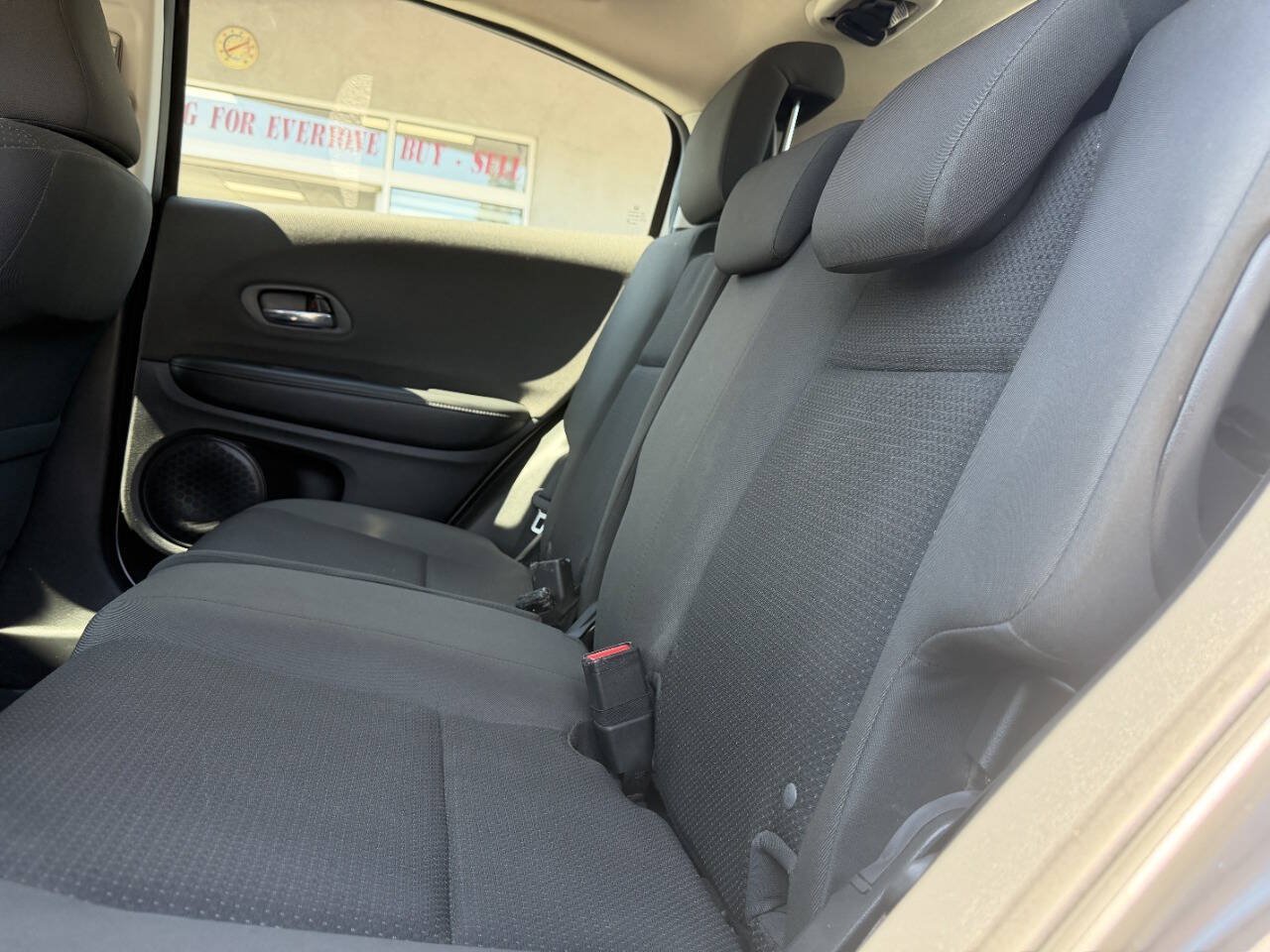 Used 2020 Honda HR-V LX image 20