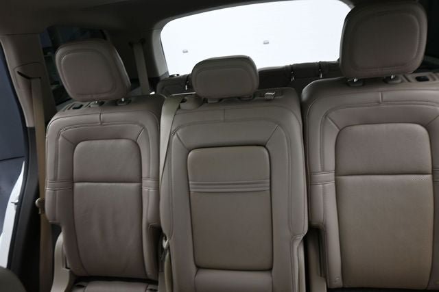 Used 2023 Lincoln Aviator Reserve w/ Equipment Group 201A AWD/4WD image 22