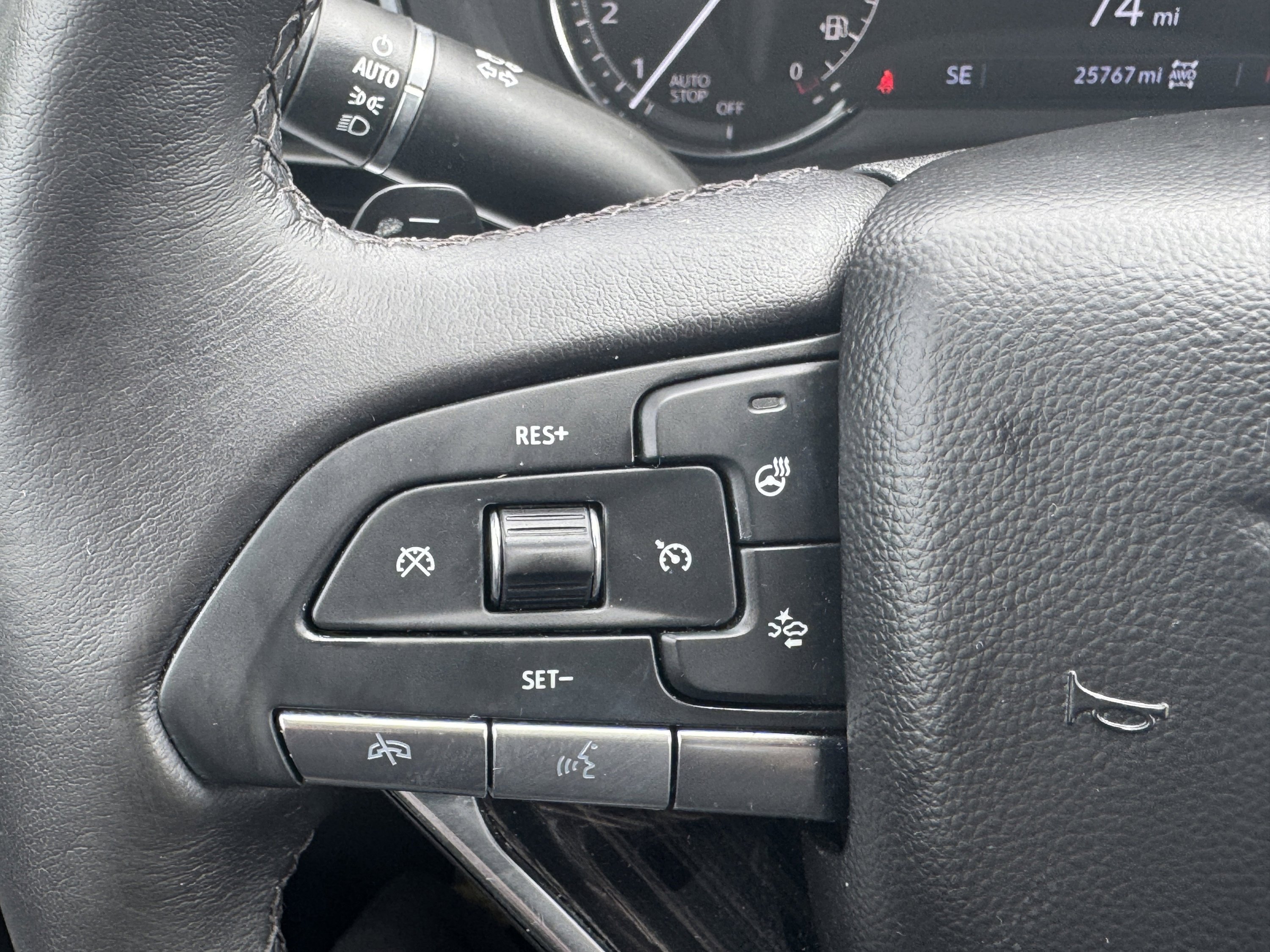 Used 2023 Cadillac XT6 Premium Luxury image 36