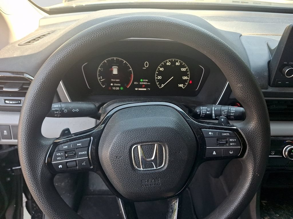 Used 2023 Honda Pilot LX image 22