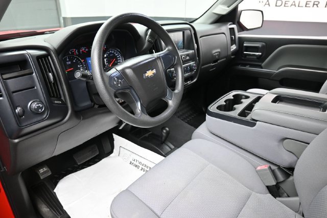 Used 2019 Chevrolet Silverado 1500 Custom w/ Custom Convenience Package AWD/4WD image 19