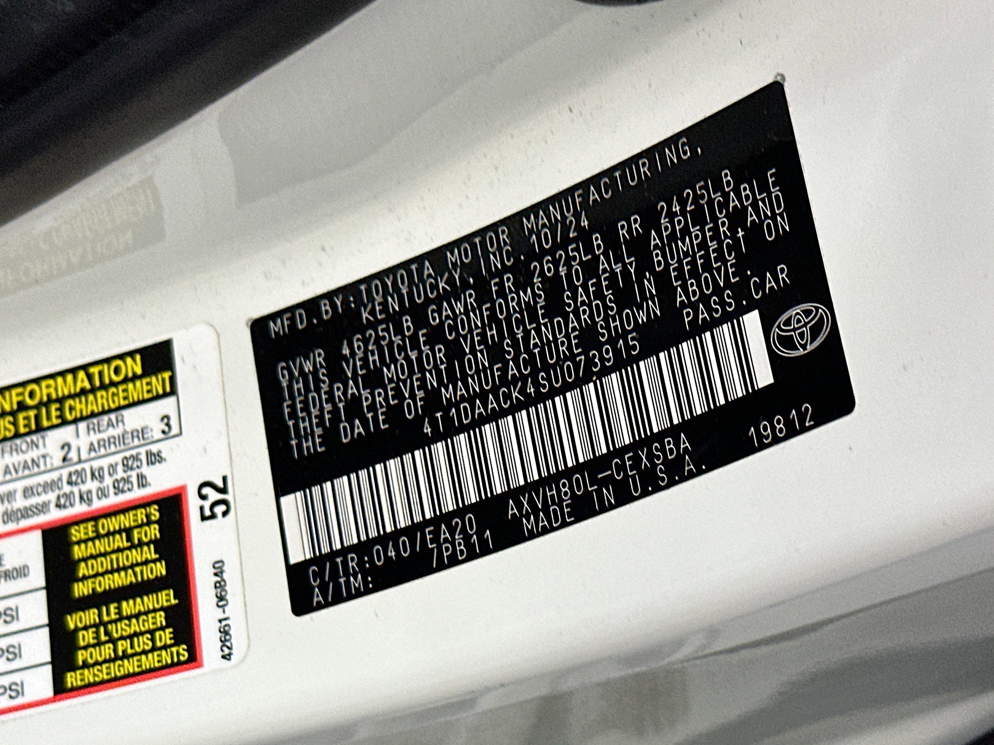 Used 2025 Toyota Camry SE FWD image 12