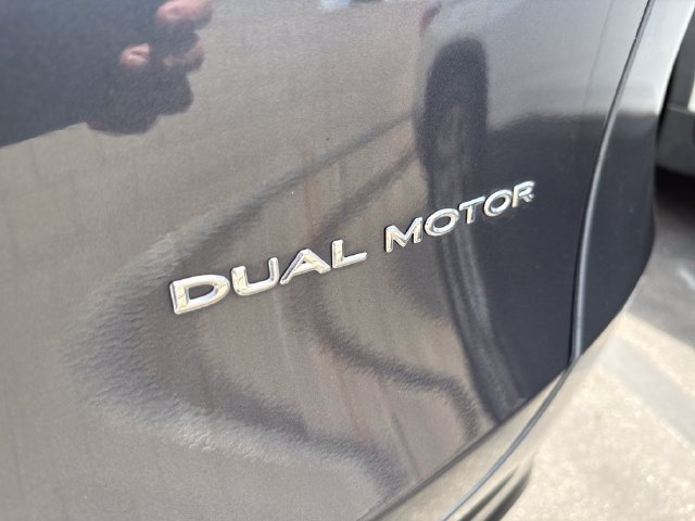 Used 2023 Tesla Model Y Long Range AWD/4WD image 31