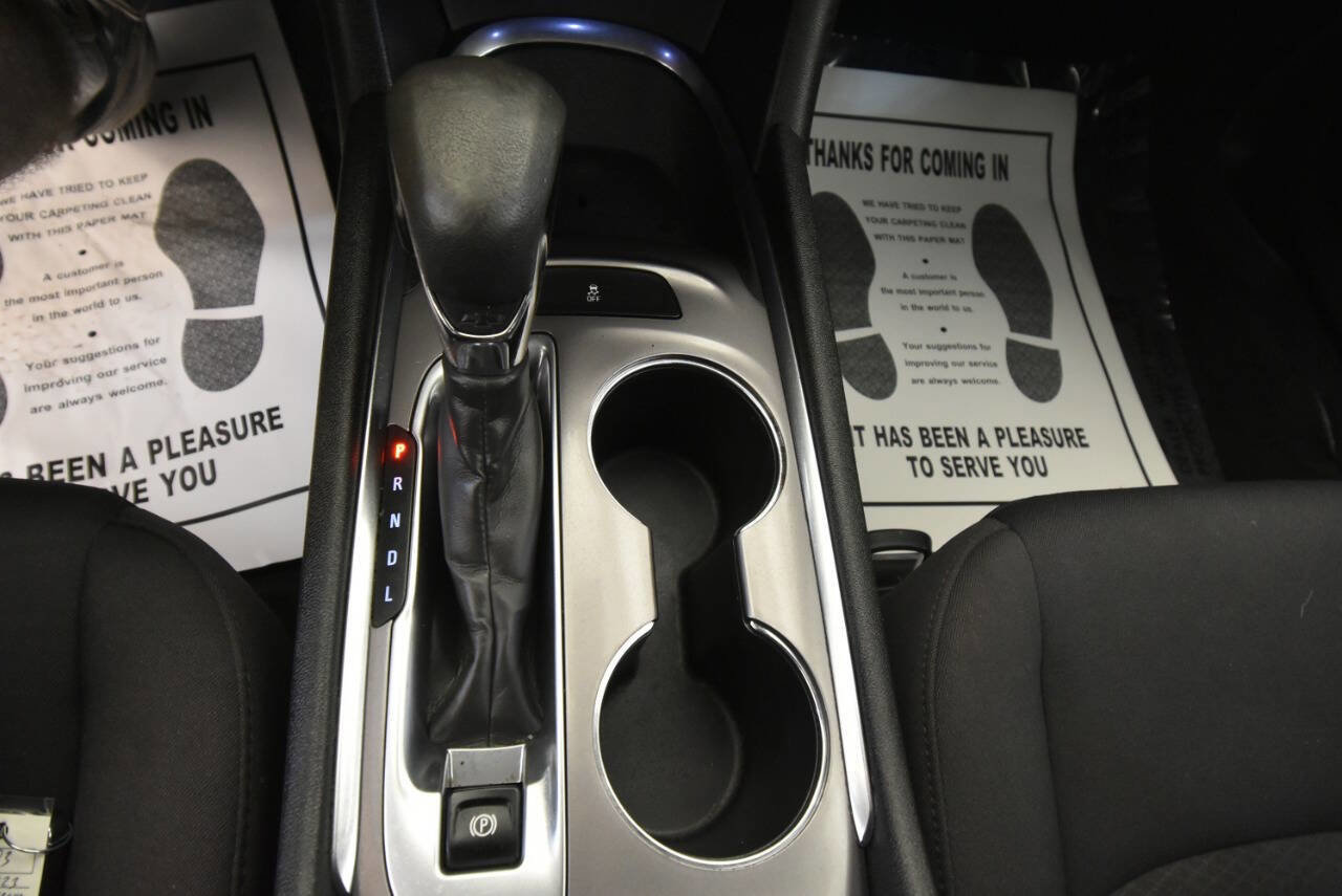 Used 2023 Chevrolet Malibu LT FWD image 25