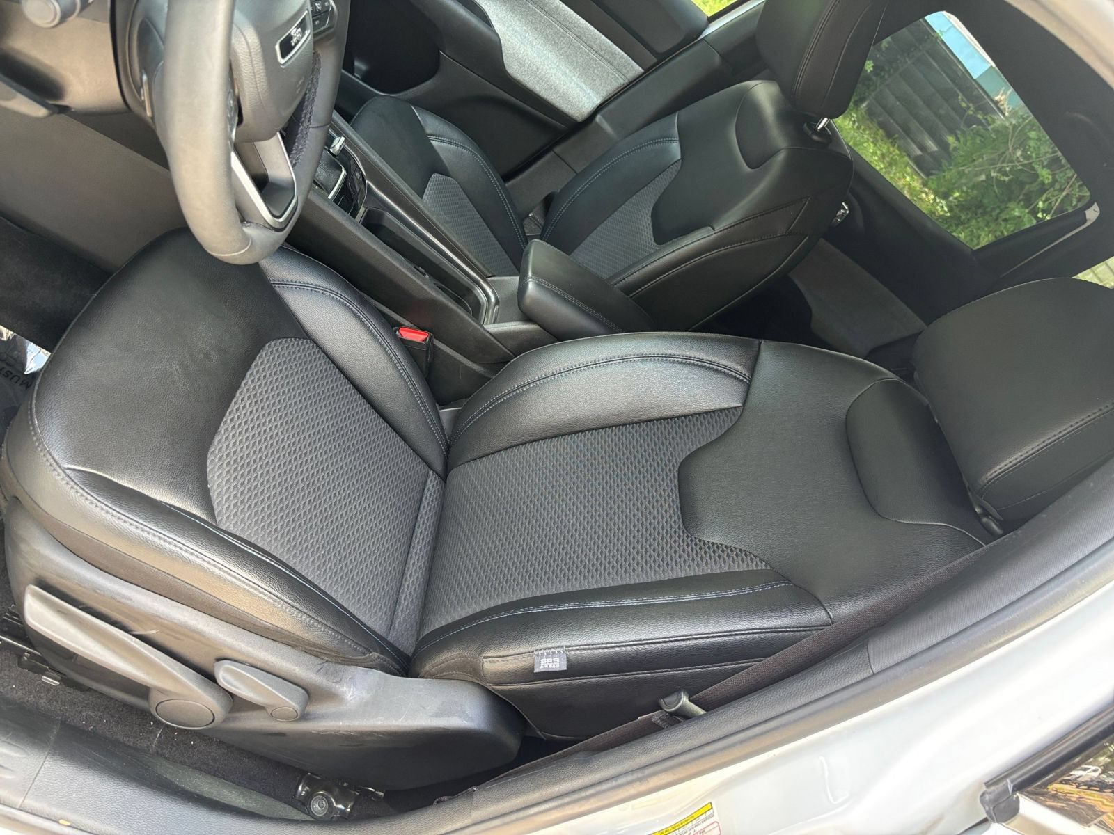 Used 2025 Jeep Compass Latitude AWD/4WD image 35