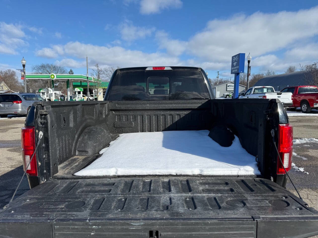 Used 2018 Ford F150 Lariat w/ Equipment Group 502A Luxury image 6