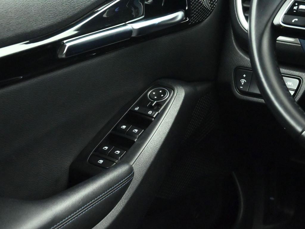 Certified 2022 Kia Seltos S image 40