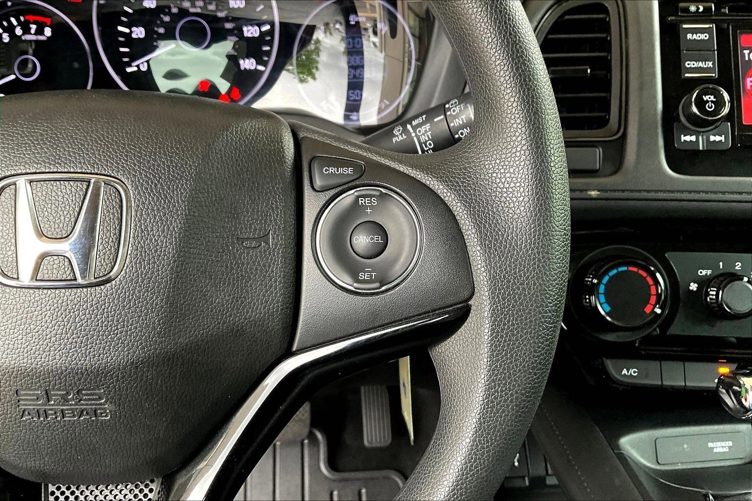 Used 2018 Honda HR-V LX image 12
