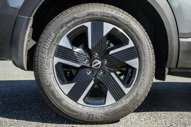 New 2026 Nissan Kicks SV image 13