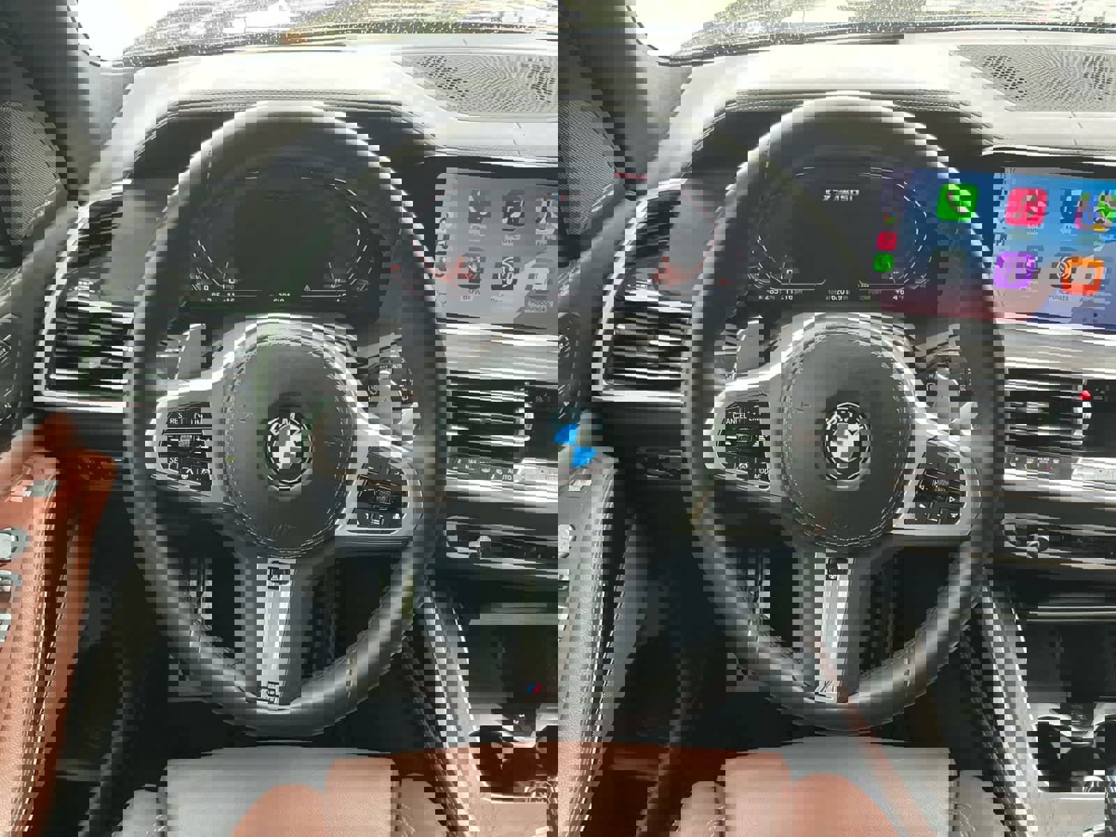 Used 2022 BMW X7 M50i image 12