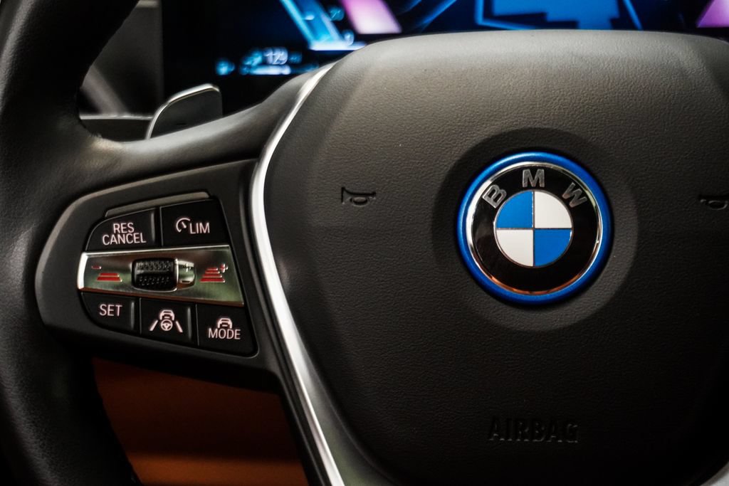 Used 2023 BMW 330e xDrive AWD/4WD image 16