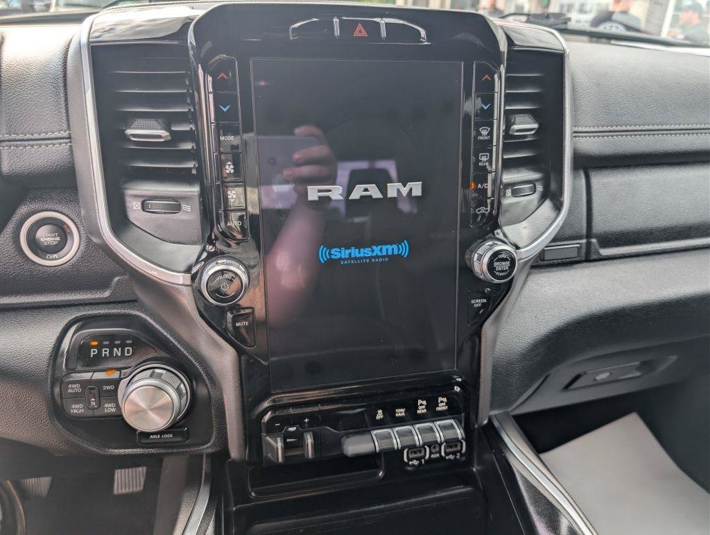 Used 2020 RAM 1500 Laramie AWD/4WD image 39