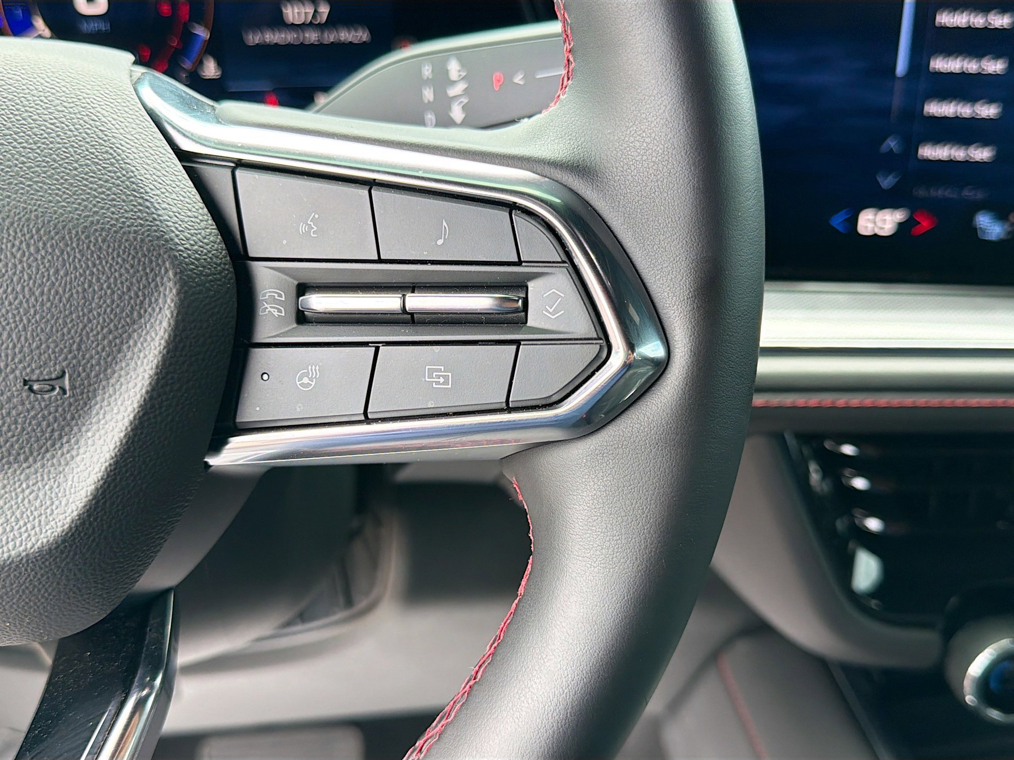 Used 2026 Chevrolet Tahoe RST w/ Comfort Package image 40