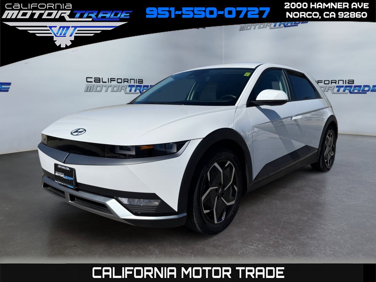 Used 2024 Hyundai Ioniq 5 SE image 1