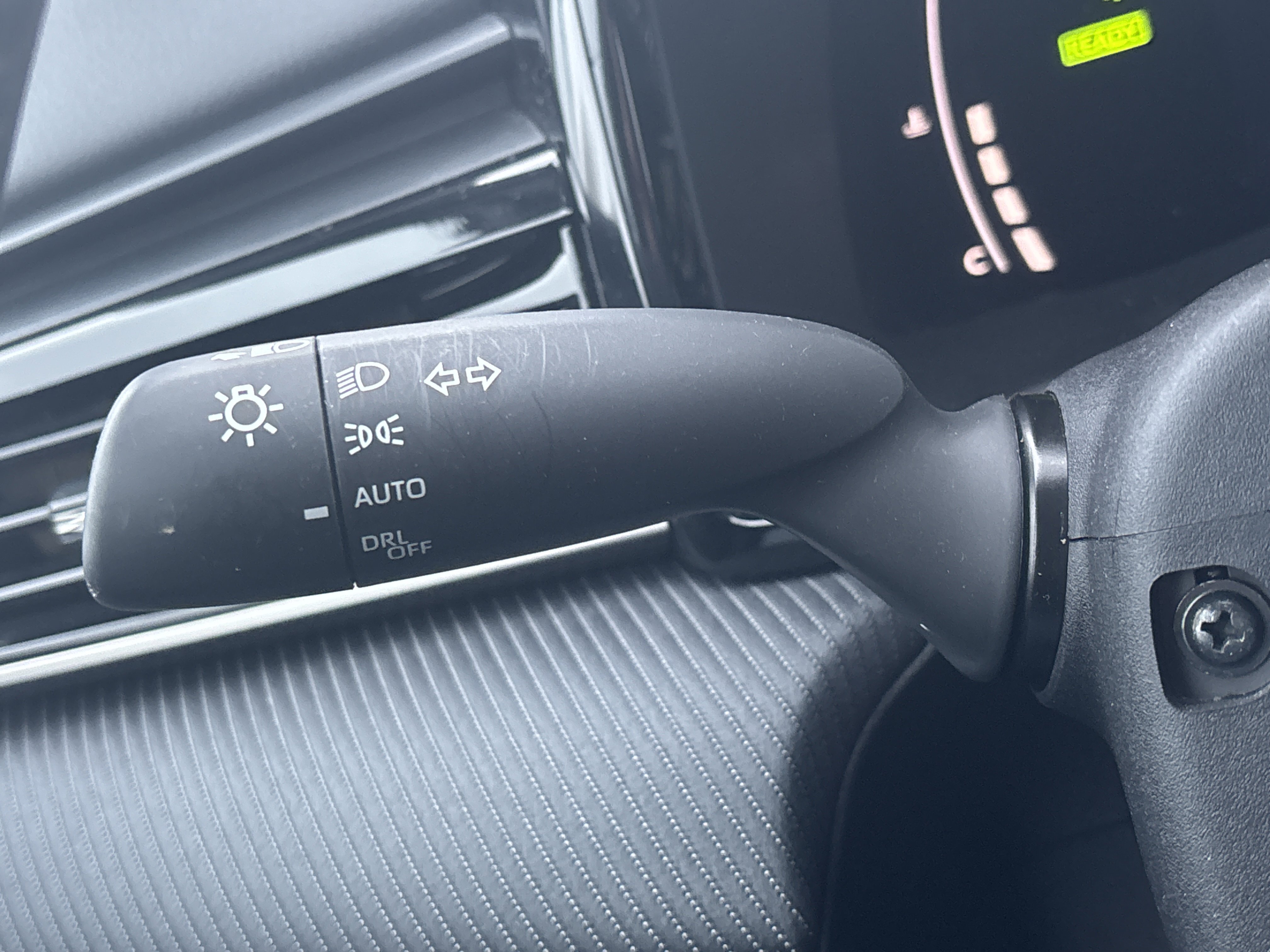 Used 2025 Toyota Camry SE image 27