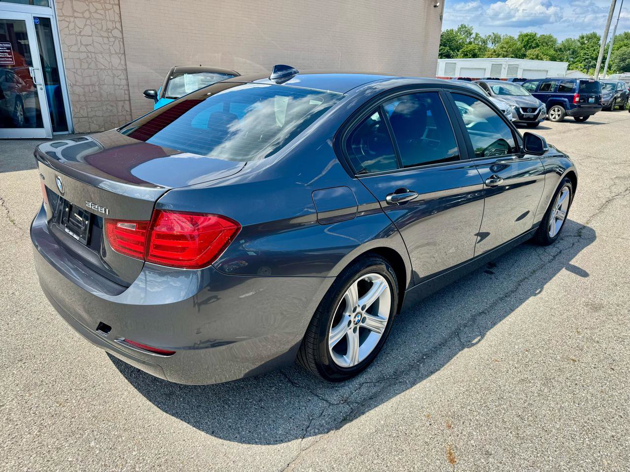 Used 2014 BMW 328i xDrive Sedan AWD/4WD image 5