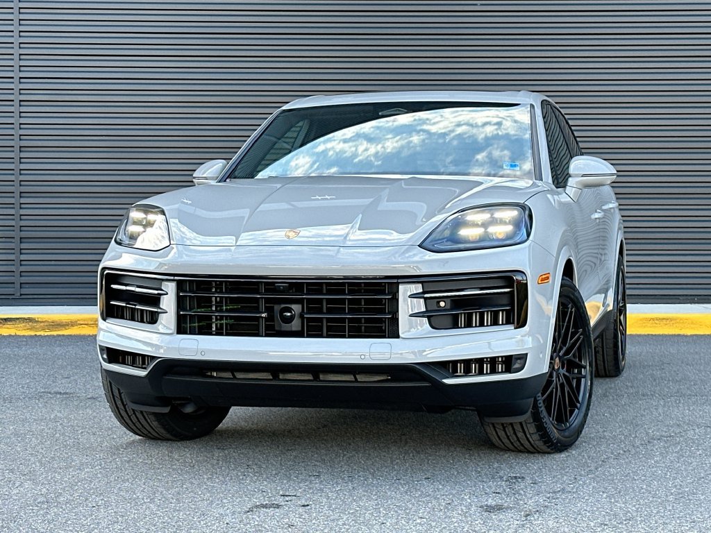 New 2027 Porsche Cayenne S AWD/4WD image 1
