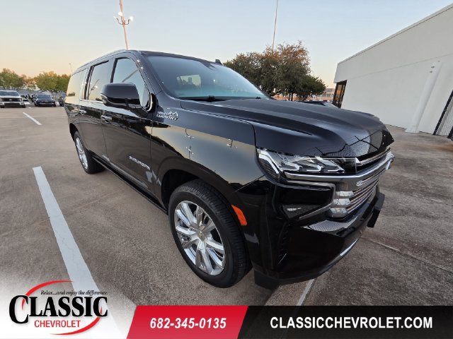 Used 2023 Chevrolet Suburban High Country w/ Premium Package 2