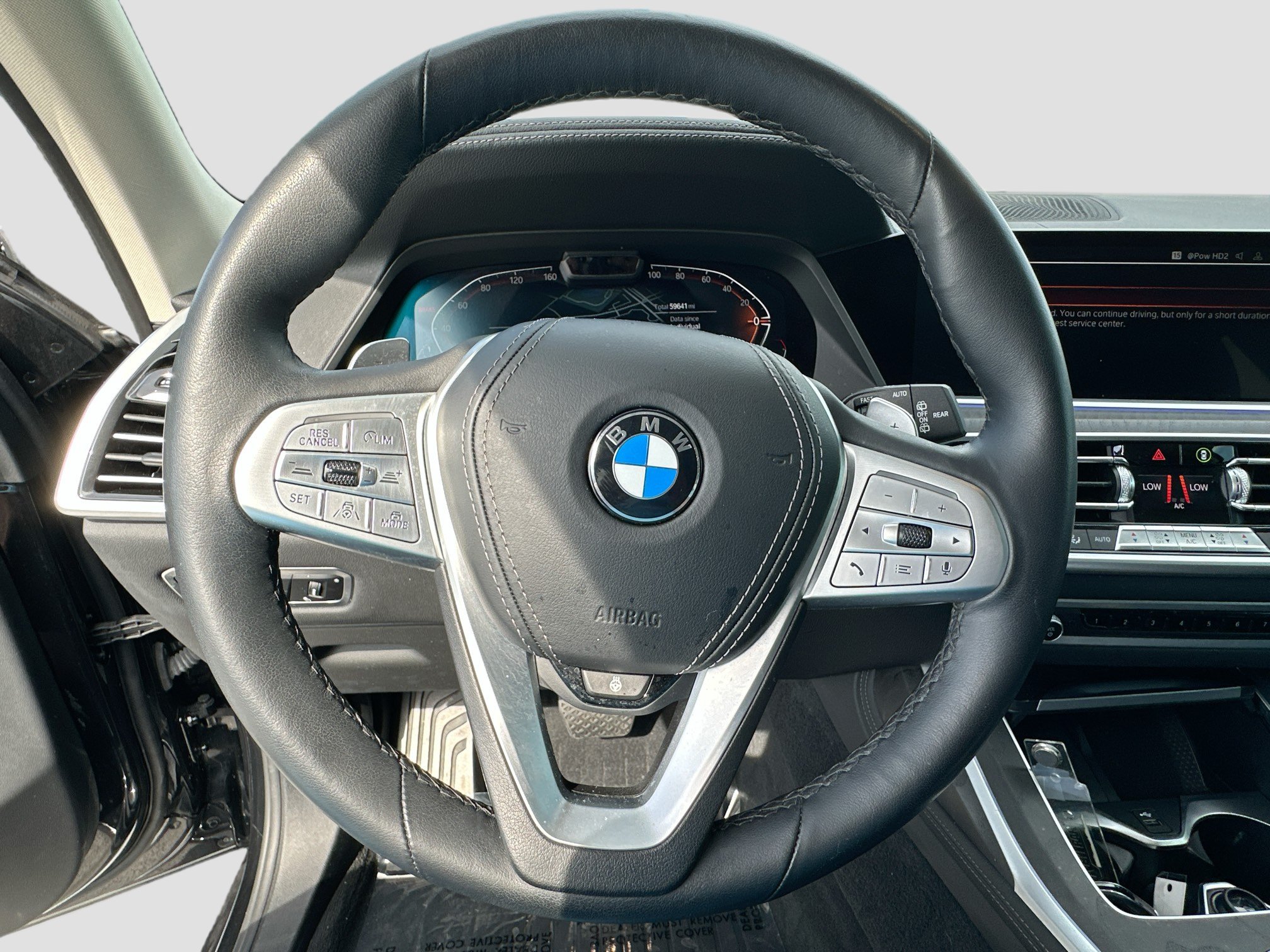 Used 2022 BMW X7 xDrive40i w/ Premium Package AWD/4WD image 11