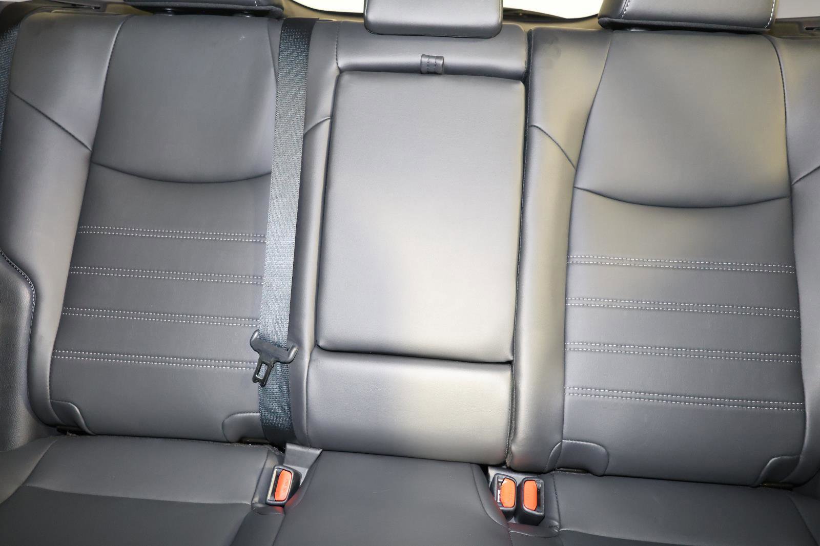 Used 2024 Toyota RAV4 XLE Premium FWD image 13