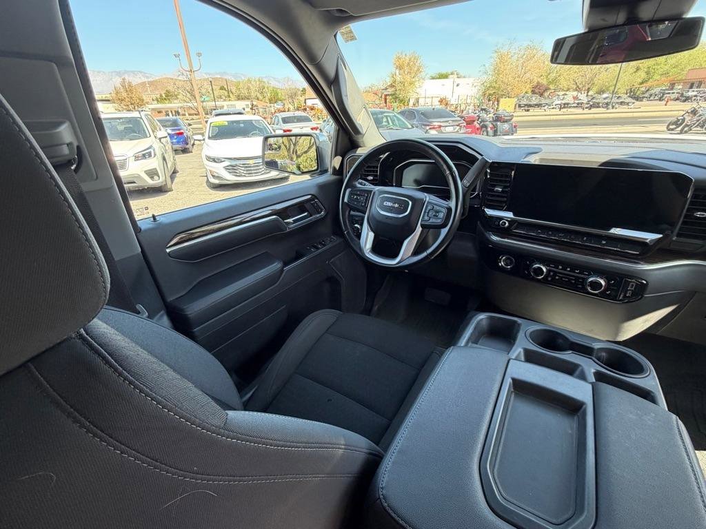 Used 2023 GMC Sierra 1500 SLE AWD/4WD image 13