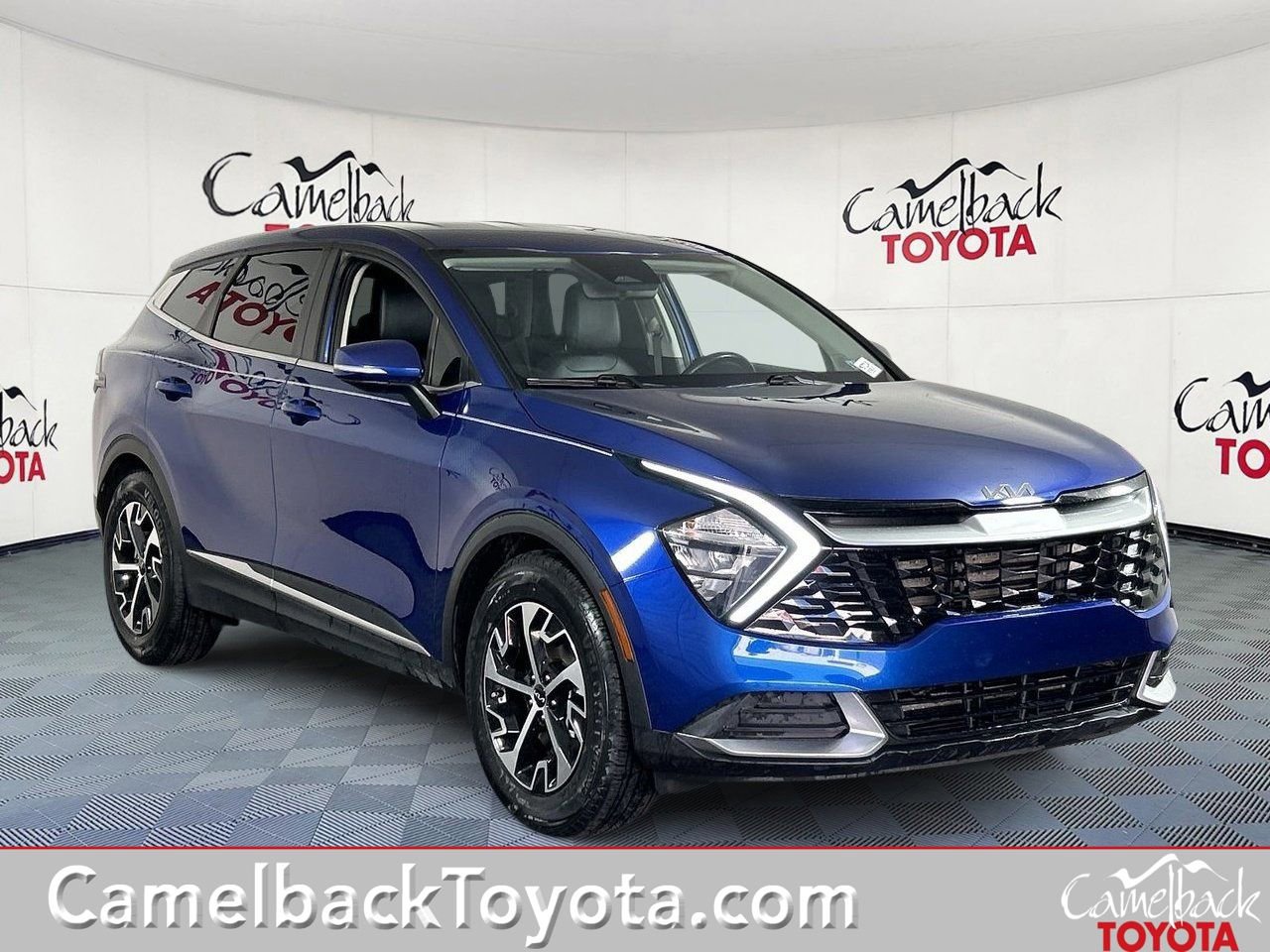 Used 2023 Kia Sportage EX image 1