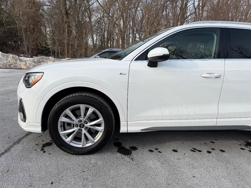 Used 2022 Audi Q3 2.0T Premium w/ Convenience Package image 13