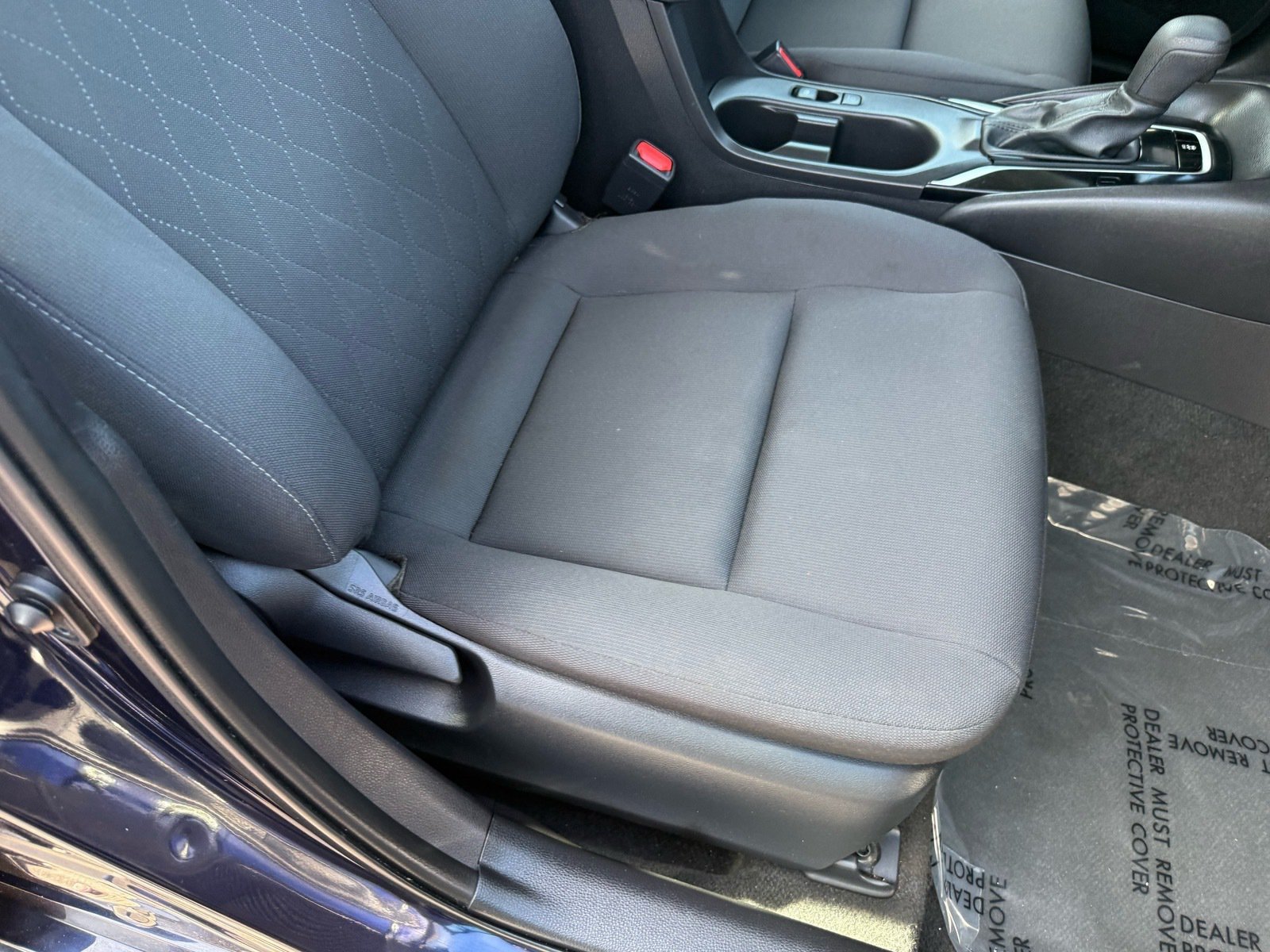 Used 2024 Toyota Corolla LE FWD image 31