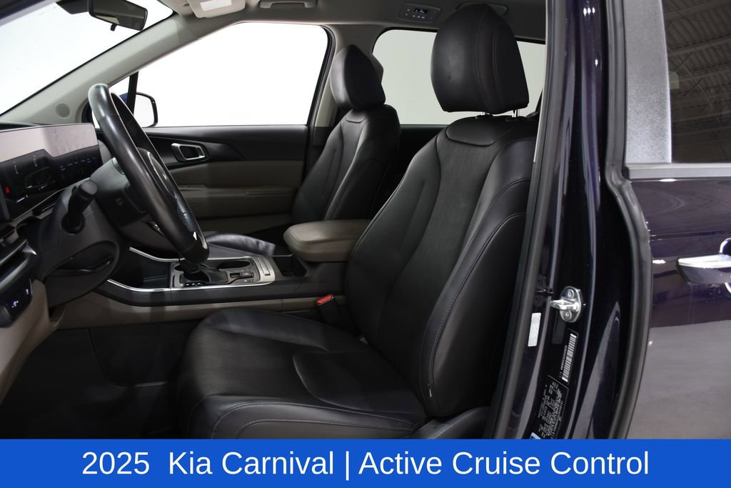 Used 2025 Kia Carnival FWD image 20