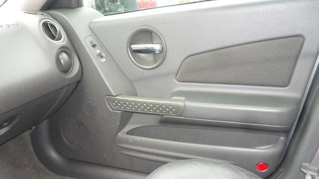Used 2004 Pontiac Grand Prix GT2 w/ Leather Trim Pkg FWD image 24