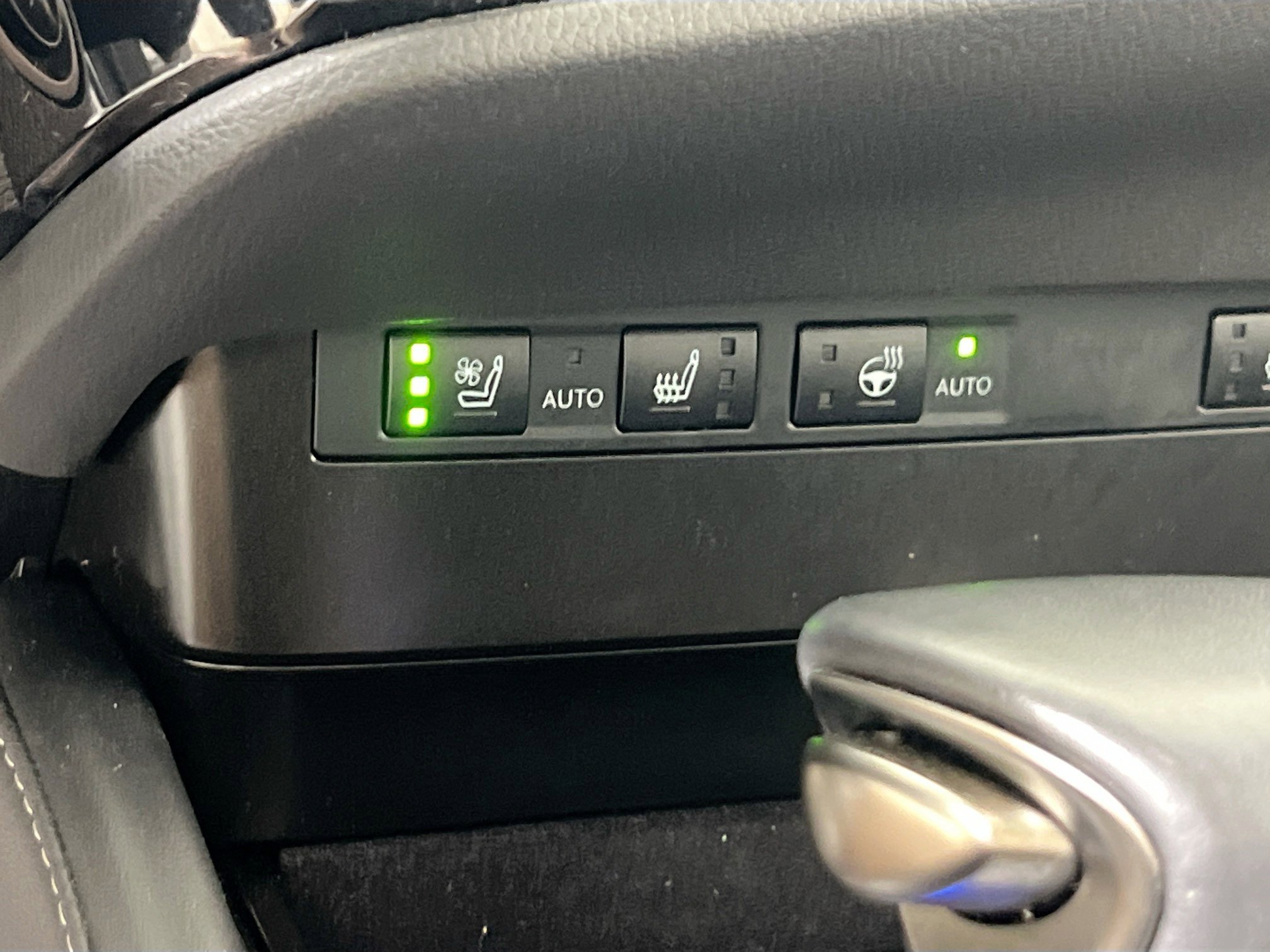 Used 2024 Lexus ES 250 w/ Premium Package AWD/4WD image 20