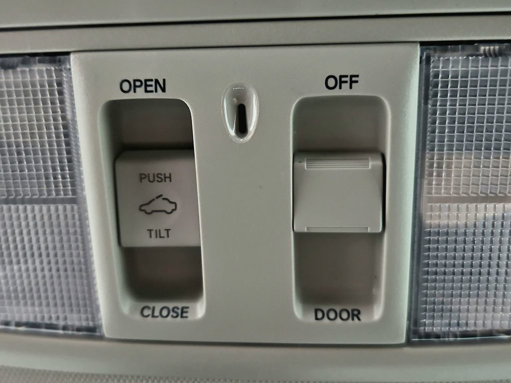 Used 2021 Honda Accord EX-L image 36