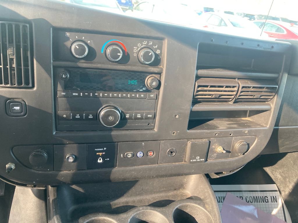 Used 2018 Chevrolet Express 2500 w/ Driver Convenience Package image 22