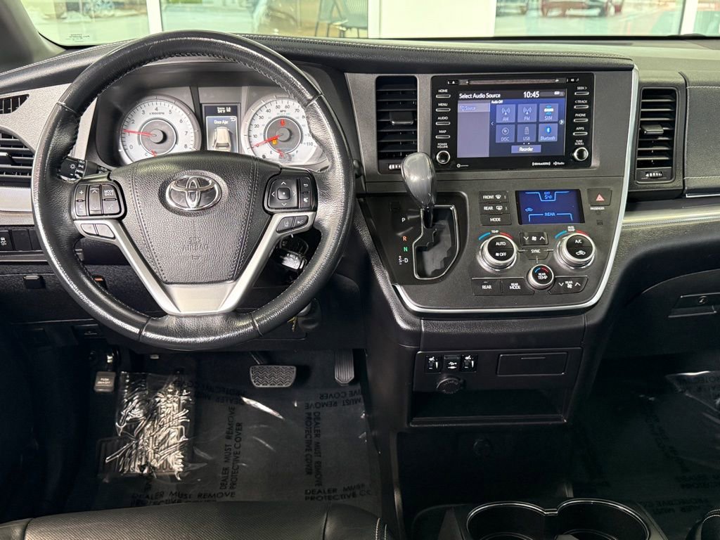 Certified 2019 Toyota Sienna SE image 33