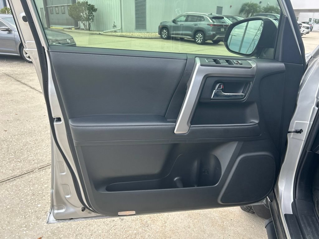 Used 2021 Toyota 4Runner SR5 Premium w/ Moonroof Package RWD image 41