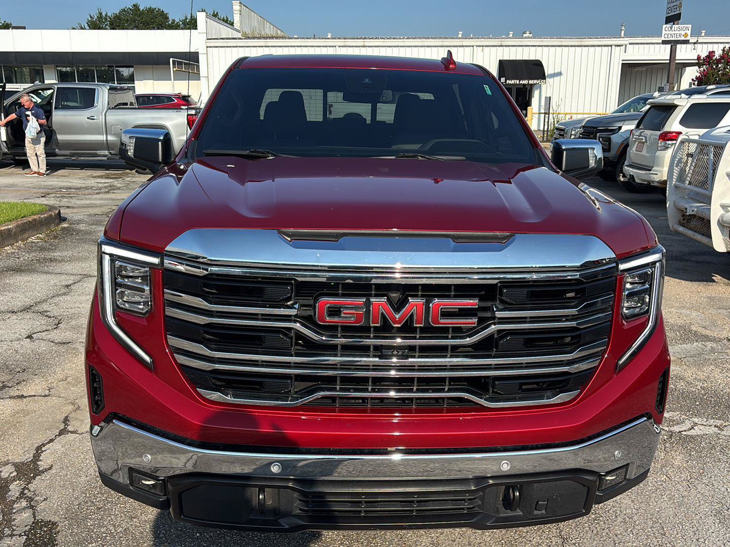 Used 2024 GMC Sierra 1500 SLT w/ SLT Premium Plus Package RWD image 2
