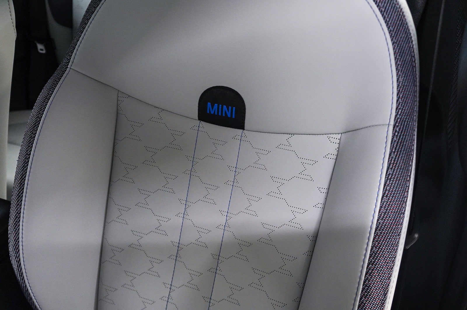 Used 2026 MINI Cooper S FWD image 27