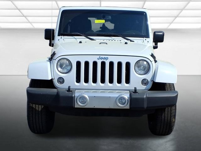 Used 2015 Jeep Wrangler Unlimited Sahara w/ Connectivity Group image 10