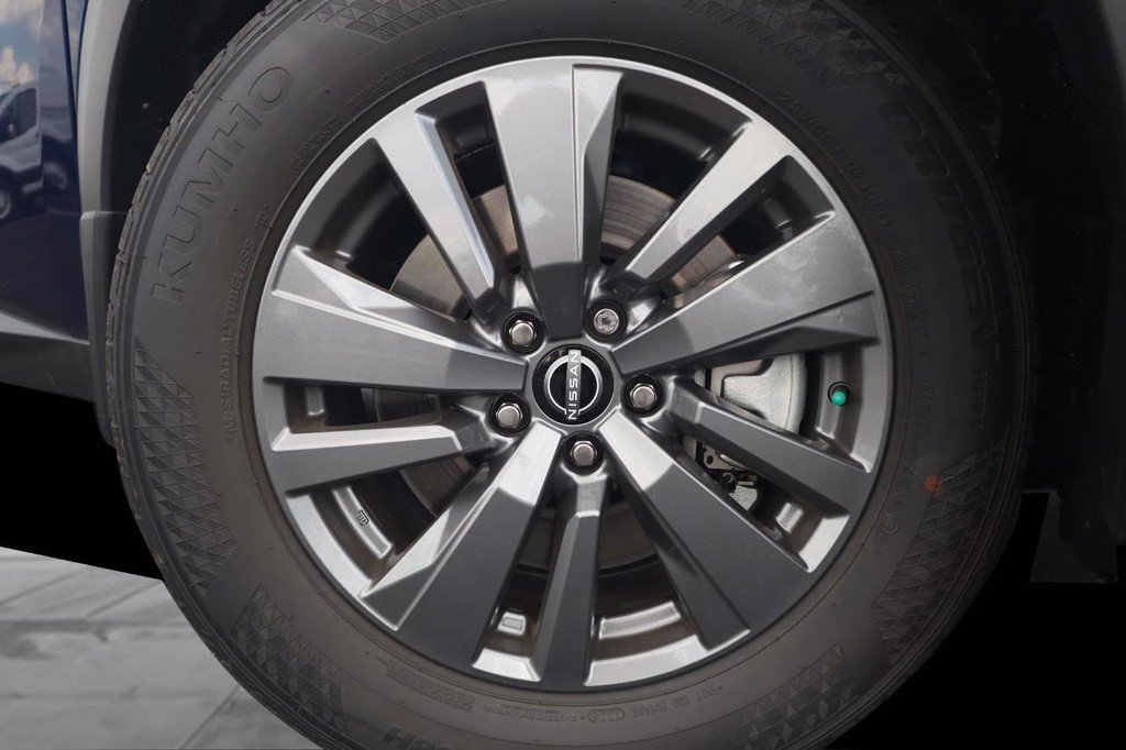 New 2026 Nissan Pathfinder SV w/ Cargo Package AWD/4WD image 3