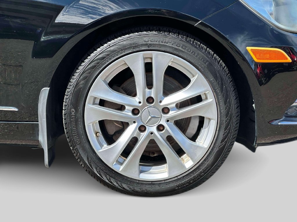 Used 2012 Mercedes-Benz C 300 4MATIC Sedan image 6