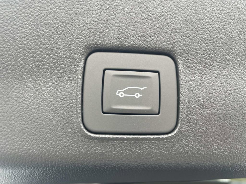 New 2026 Chevrolet TrailBlazer RS w/ Convenience Package FWD image 11