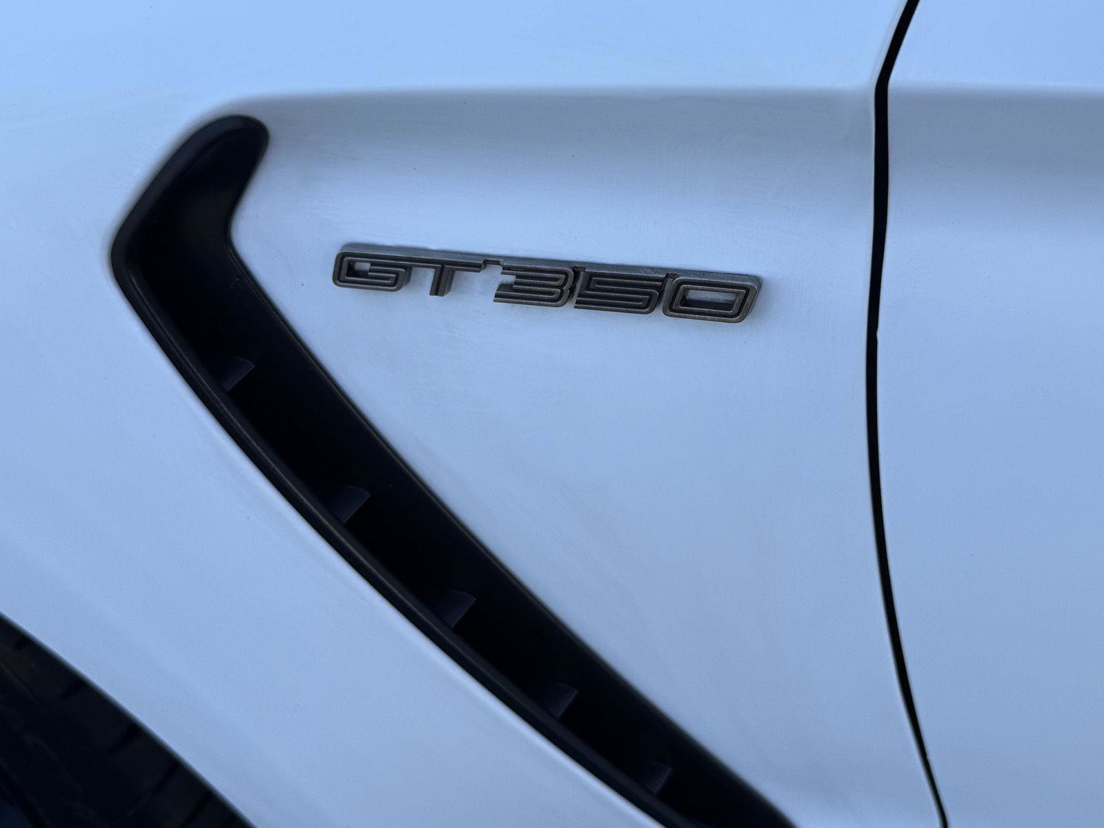 Used 2016 Ford Mustang Shelby GT350 w/ Track Package RWD image 9