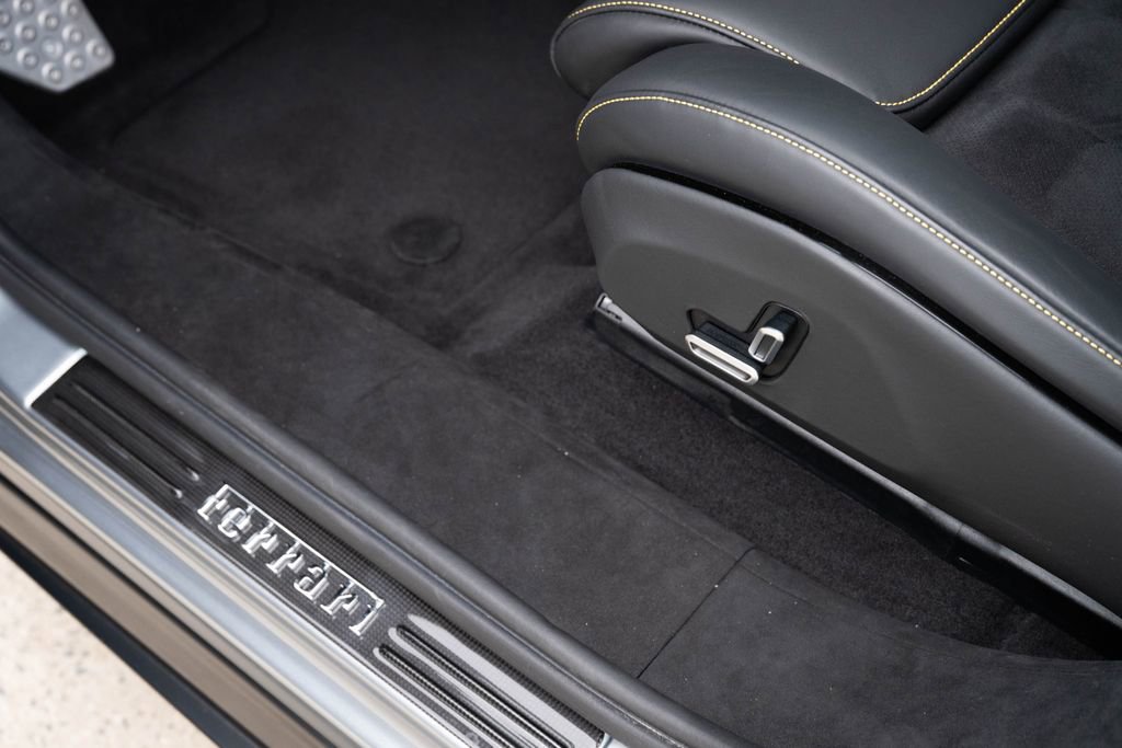 Used 2024 Ferrari Purosangue image 36