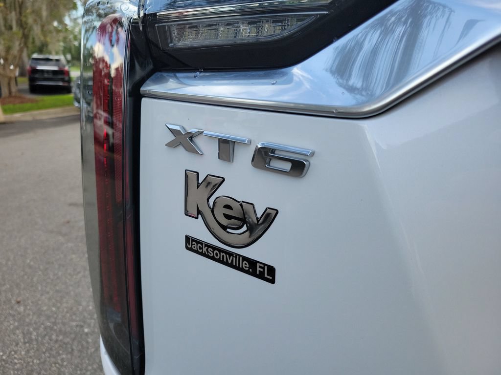 Used 2023 Cadillac XT6 Sport w/ Platinum Package AWD/4WD image 9